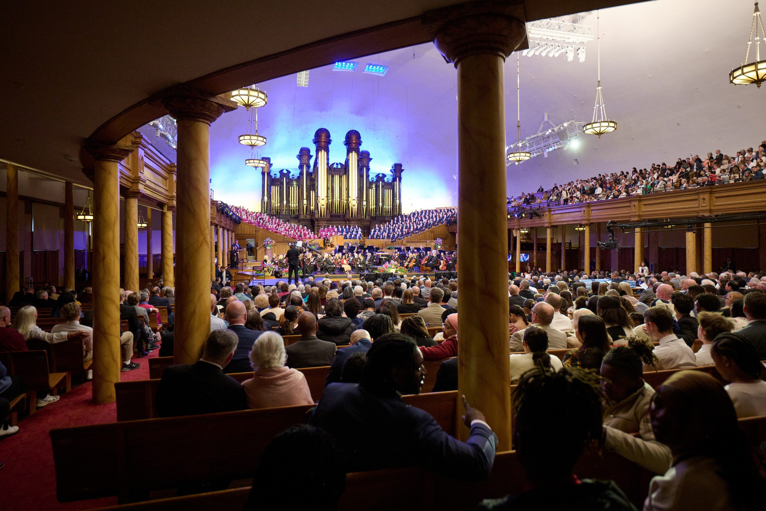 Tabernacle Choir's 'Music and the Spoken Word' Reaches Millions in 25 African Countries 20260419 092159 nilsson les6954c1